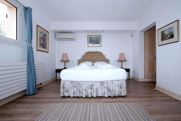 Image No.32-5 Bed House for sale