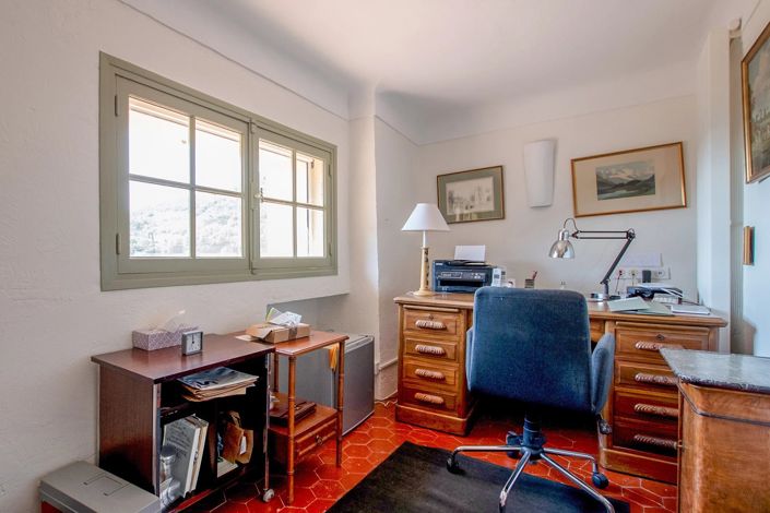 Image No.23-5 Bed House for sale