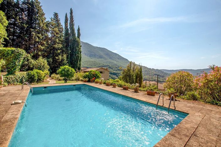 Image No.3-5 Bed House for sale