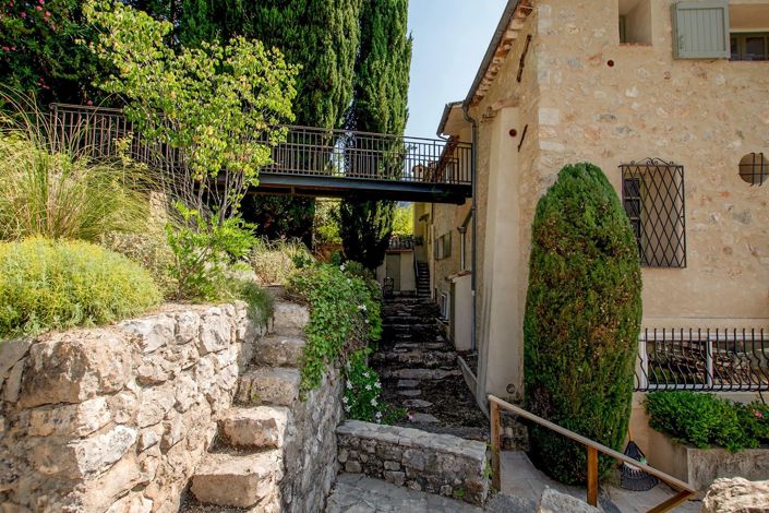 Image No.32-5 Bed House for sale