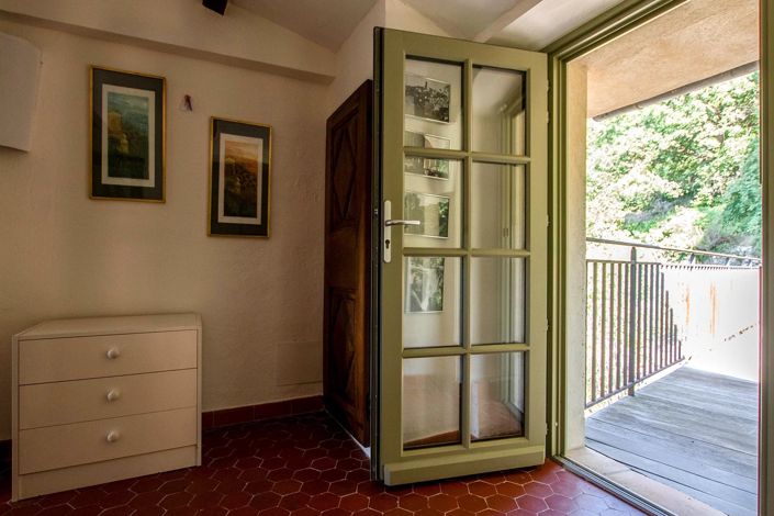 Image No.35-5 Bed House for sale