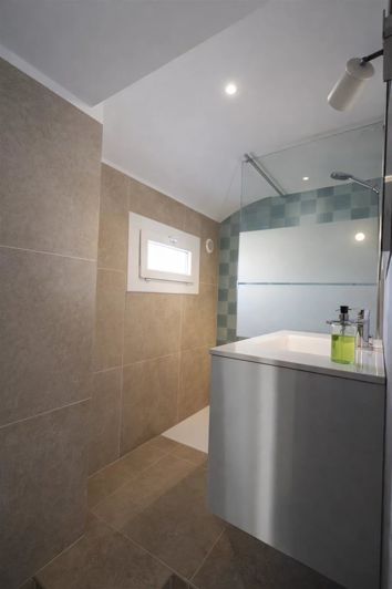 Image No.15-3 Bed House for sale