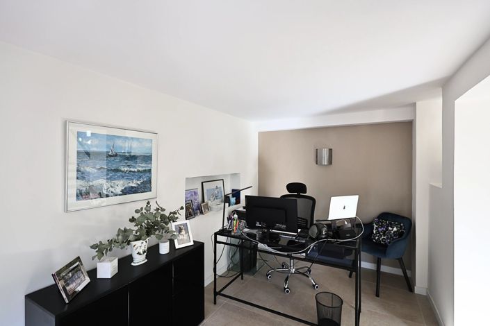 Image No.5-3 Bed House for sale