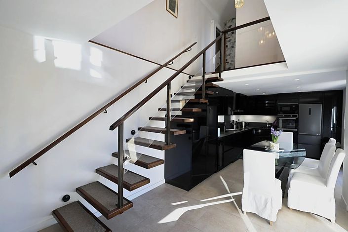 Image No.8-3 Bed House for sale