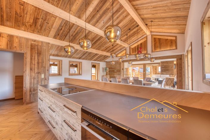 Image No.30-7 Bed House for sale