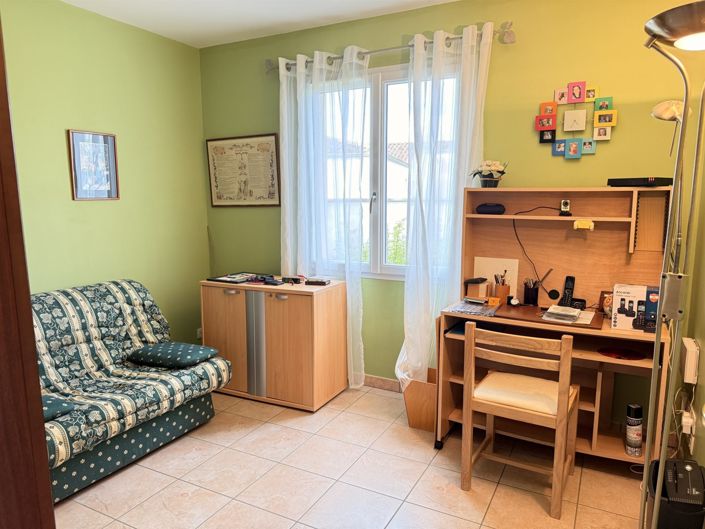 Image No.13-5 Bed House for sale