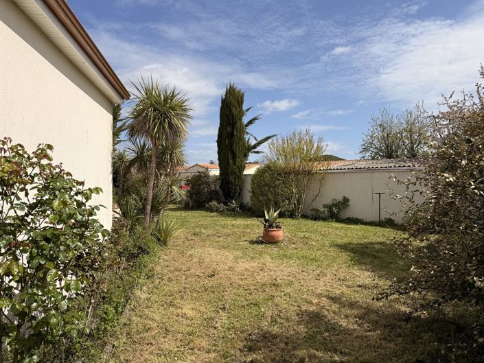 Image No.22-5 Bed House for sale