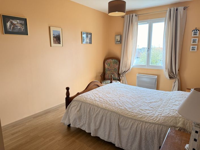 Image No.25-5 Bed House for sale