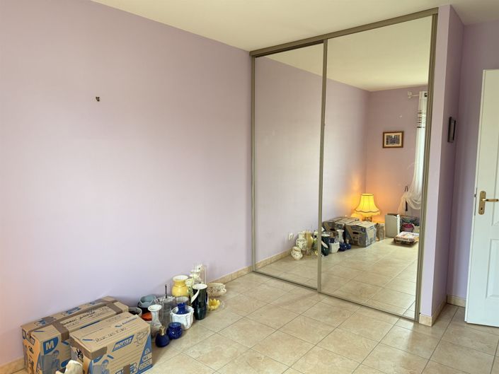 Image No.29-5 Bed House for sale