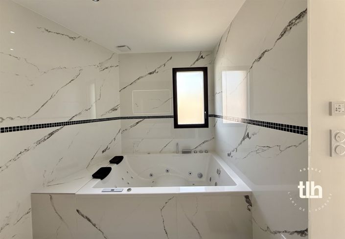 Image No.18-Propriété de 4 chambres à vendre à Aigues-Mortes