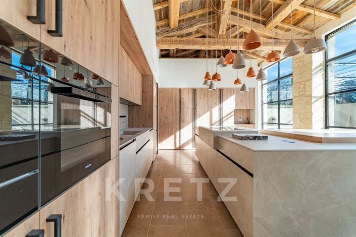 Image No.17-5 Bed House for sale