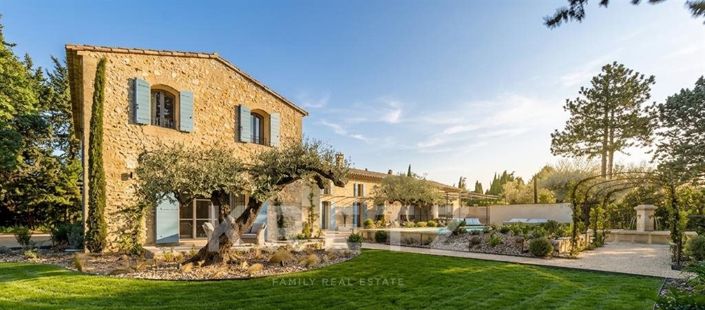 Image No.2-5 Bed House for sale