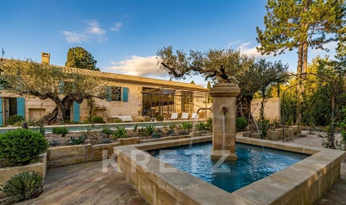 Image No.8-5 Bed House for sale