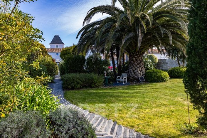 Image No.16-5 Bed House for sale