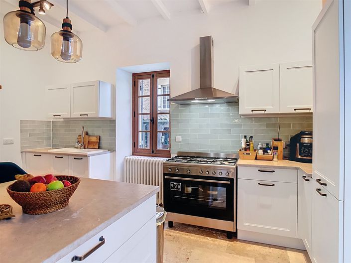 Image No.4-5 Bed House for sale