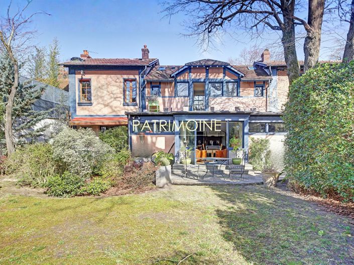 Image No.3-4 Bed Property for sale