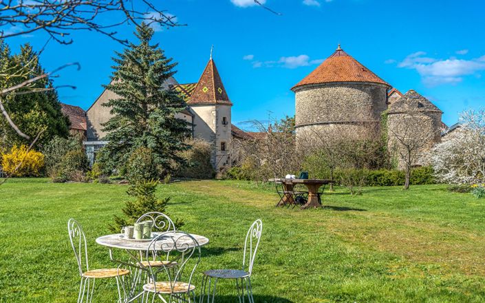 Image No.2-Propriété de 9 chambres à vendre à Dijon