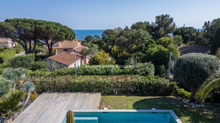 Image No.3-4 Bed Property for sale