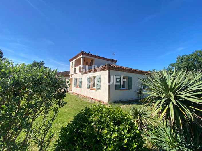 Image No.12-4 Bed House for sale