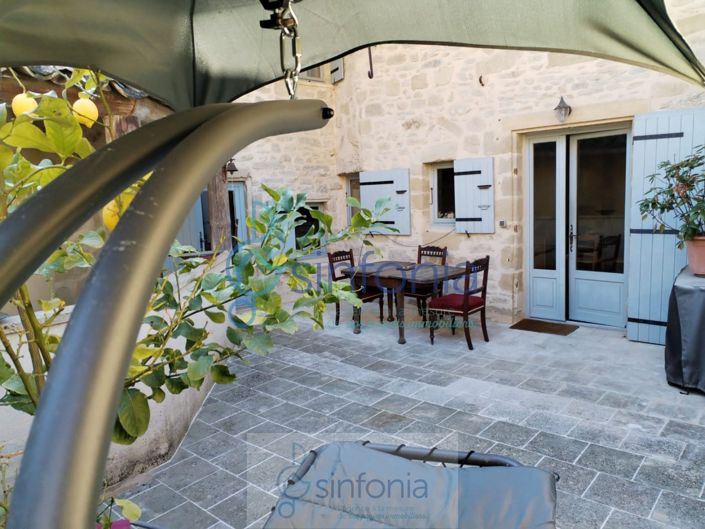 Image No.5-Maison de 6 chambres à vendre à Uzès