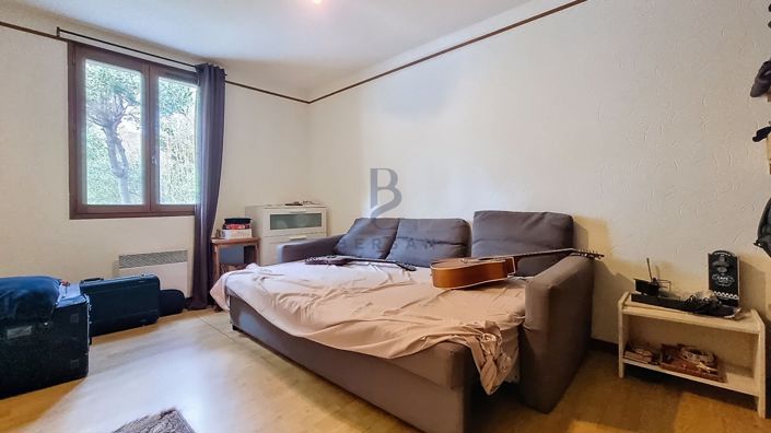 Image No.18-3 Bed House for sale