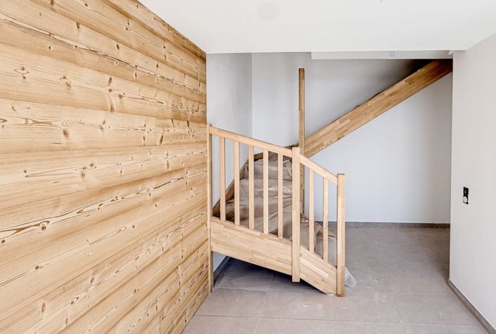 Image No.10-3 Bed Apartment for sale