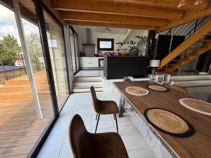 Image No.6-3 Bed House for sale