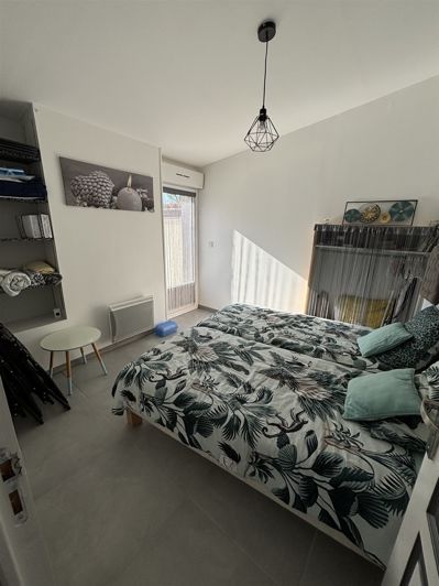 Image No.4-2 Bed House for sale