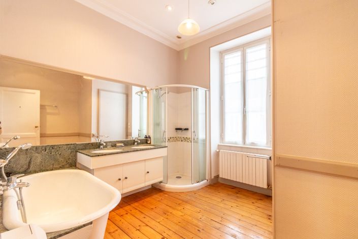 Image No.11-4 Bed House for sale