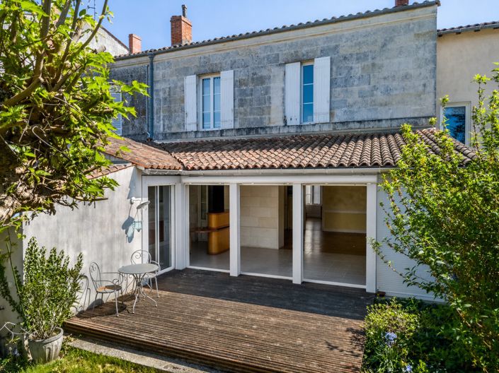 Image No.2-4 Bed House for sale