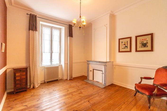 Image No.6-4 Bed House for sale