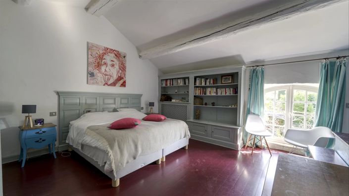 Image No.6-4 Bed House for sale