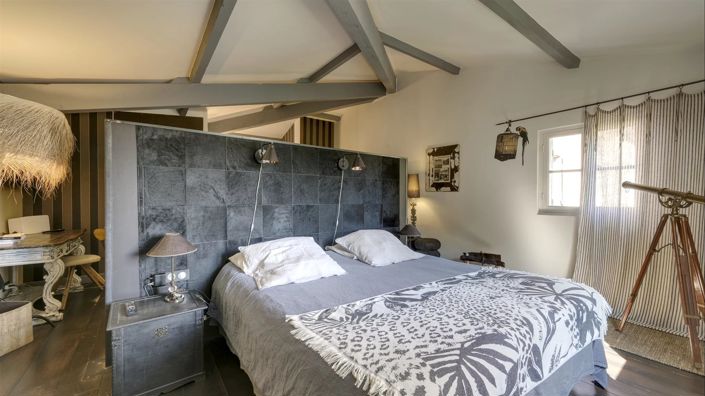 Image No.8-4 Bed House for sale