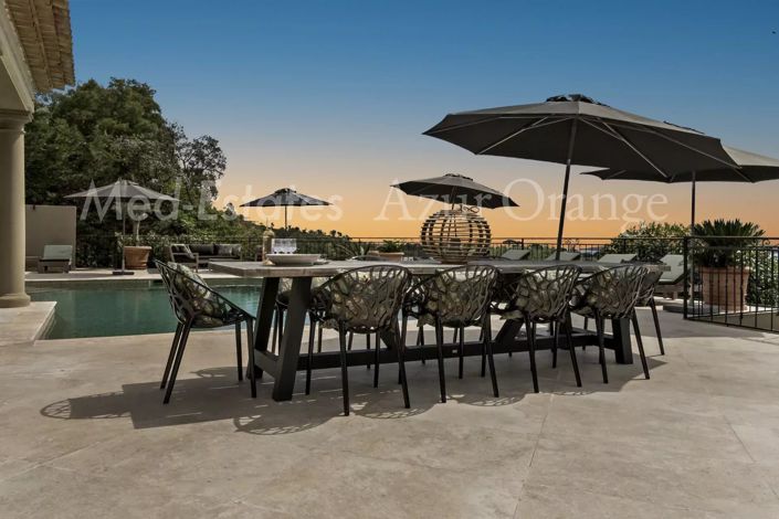 Image No.24-6 Bed House for sale