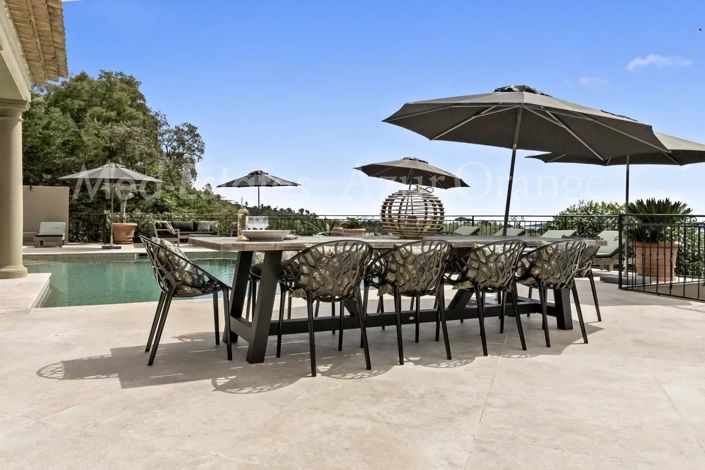 Image No.4-6 Bed House for sale