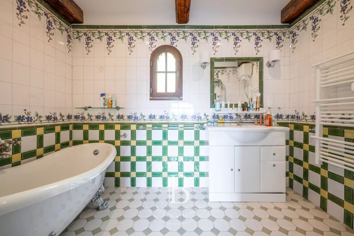 Image No.14-House for sale