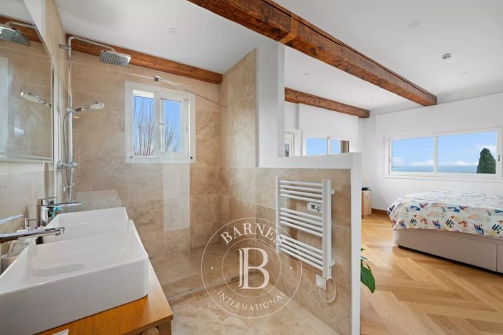 Image No.17-House for sale