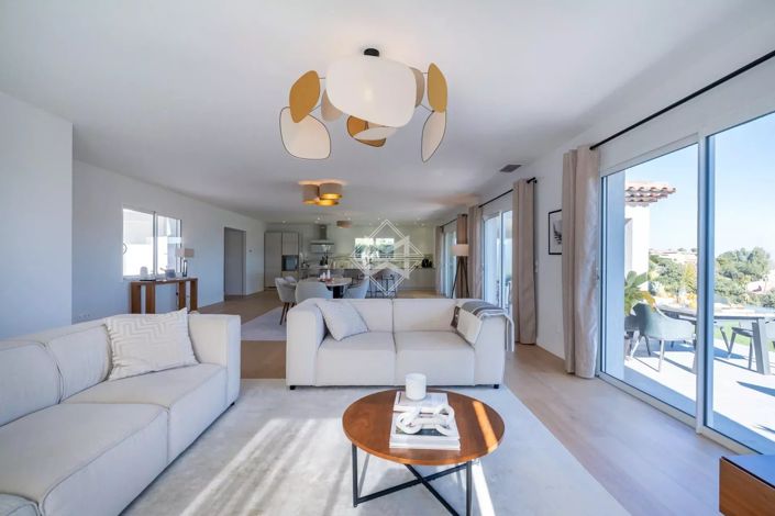 Image No.6-Maison de 4 chambres à vendre à Les Adrets-de-l'Estérel