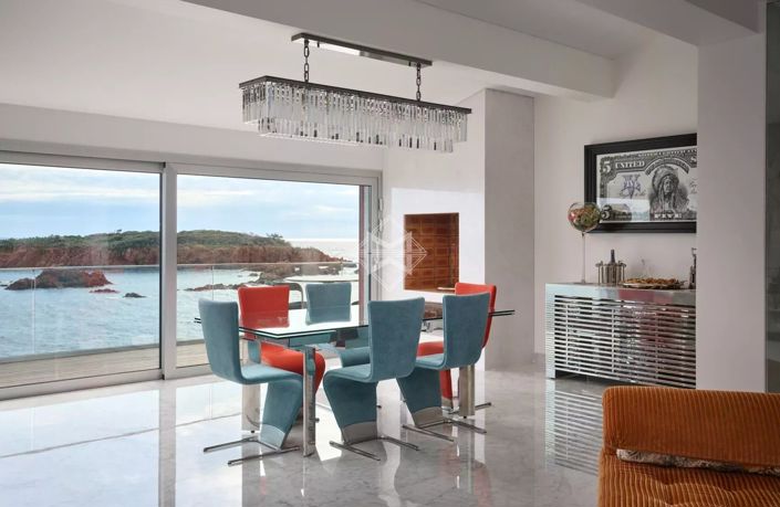 Image No.9-3 Bed House for sale