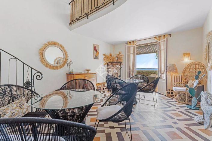 Image No.3-Maison de 7 chambres à vendre à Carqueiranne