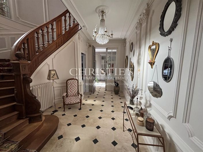 Image No.11-16 Bed House for sale