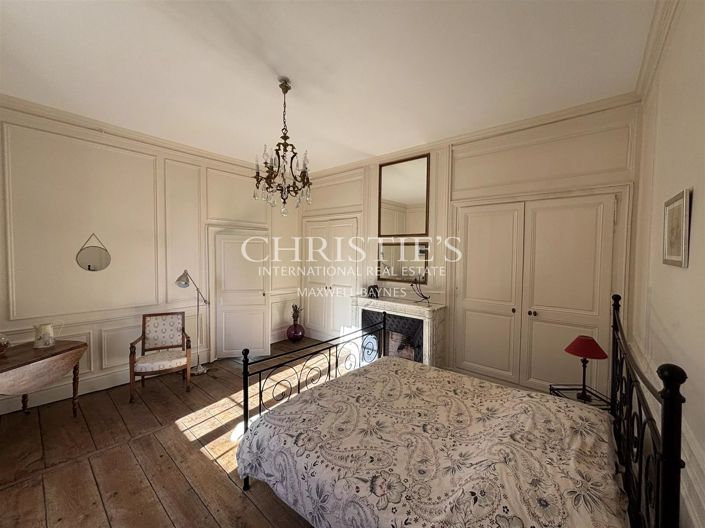 Image No.24-16 Bed House for sale