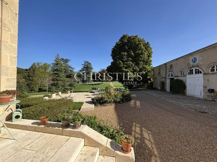 Image No.6-16 Bed House for sale