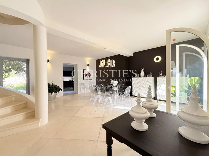 Image No.11-4 Bed House for sale