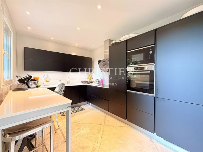 Image No.13-4 Bed House for sale