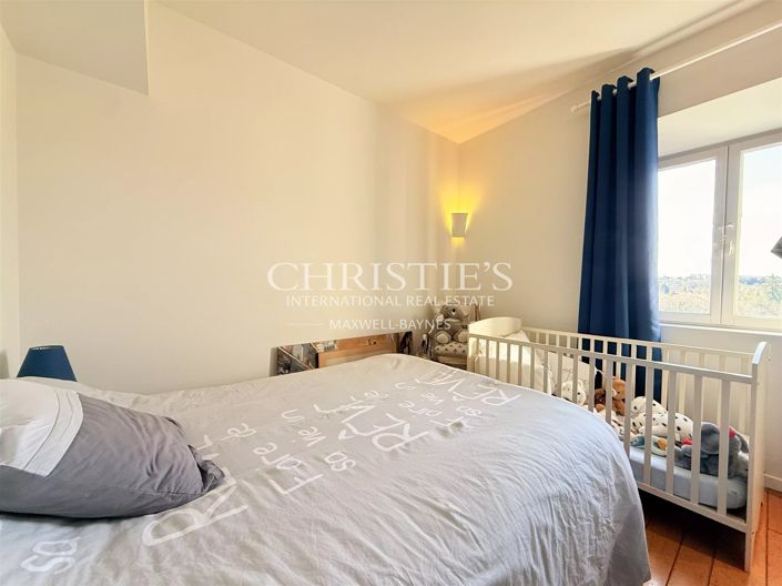 Image No.21-4 Bed House for sale