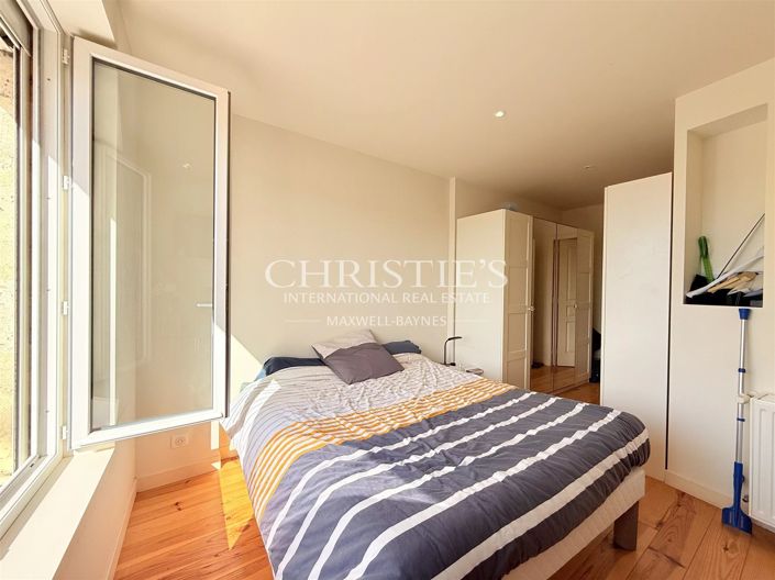 Image No.24-4 Bed House for sale