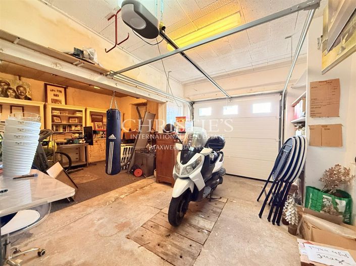 Image No.26-4 Bed House for sale