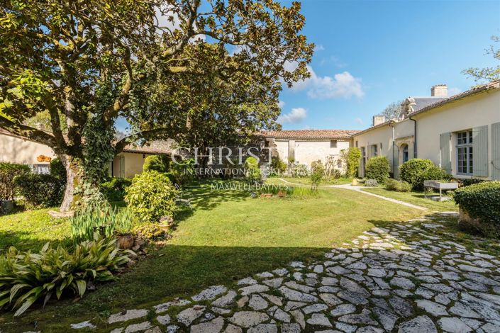 Image No.5-Propriété de 11 chambres à vendre à Bordeaux