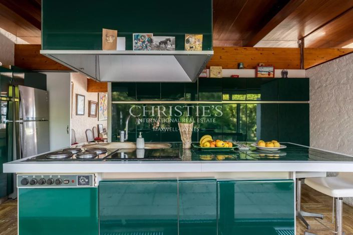 Image No.3-6 Bed House for sale